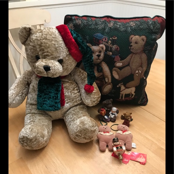 Other - Christmas Bear bundle 1 low price, pillow + more